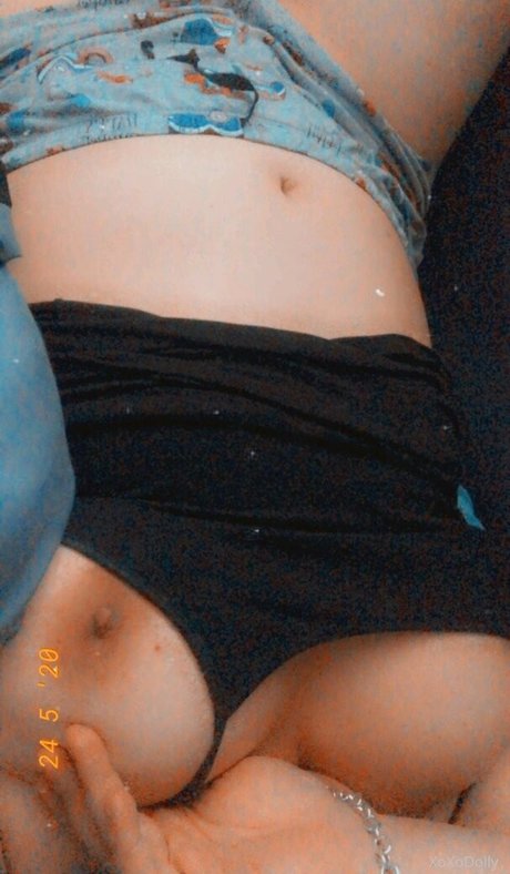 Xoxodolly naked model image