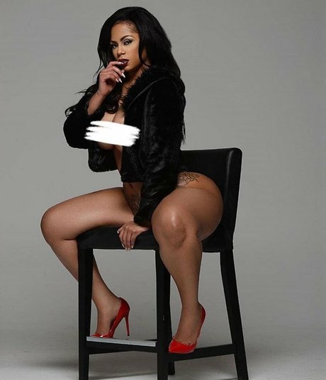 Strella Katt Profile pic