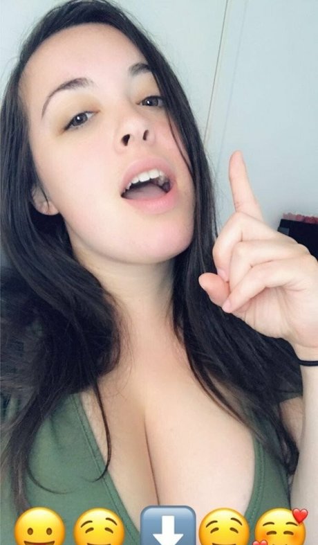 Stef Juicy model free image