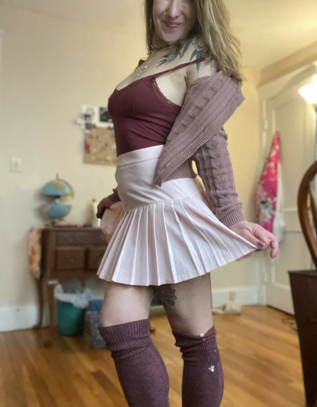 snaccs1zed erotic model pic