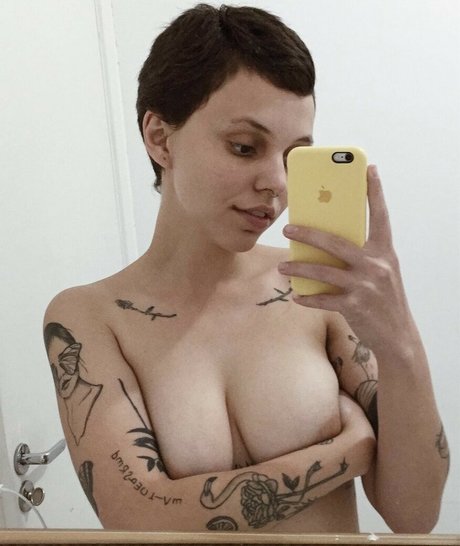 Leticia Marques erotic pornstar pics