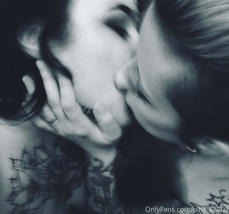 Satanslilslut6969 naked actress picture