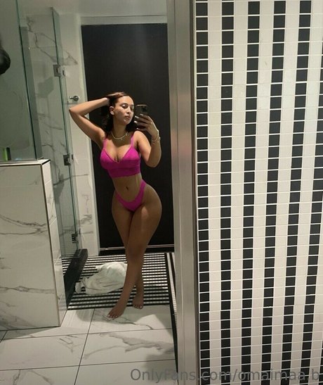 Omaima Benamre model exclusive image