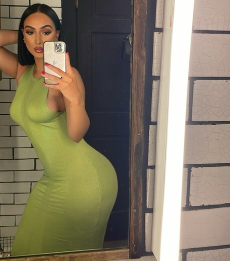 Omaima Benamre nudes actress photo