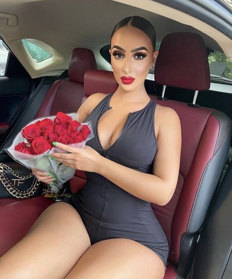 Omaima Benamre Profile pic