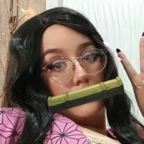 Pekeasmr adult model photo