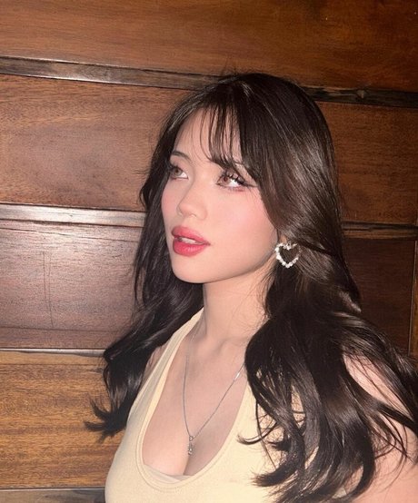 tripppollen sex model pic