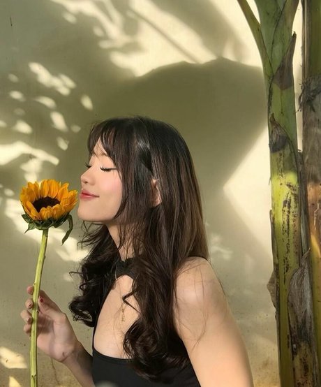 tripppollen nude actress photos