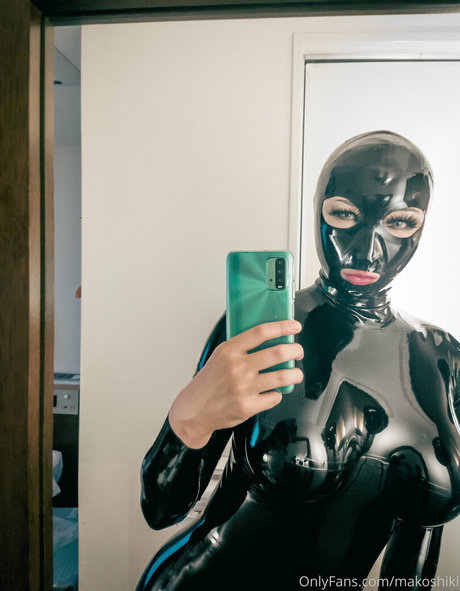 makoshiki xxx pornstar pictures