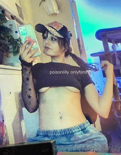 poisonlilly pornstar adult images