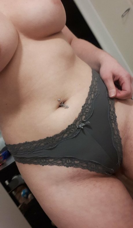 sarani pornstar top pic