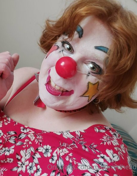 majorredhead star sexy pics