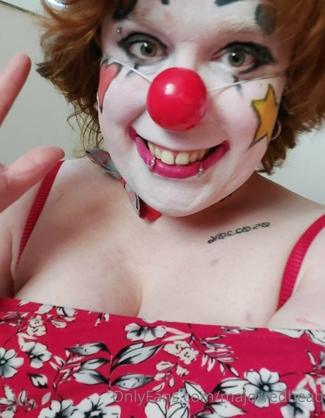 majorredhead erotic star img