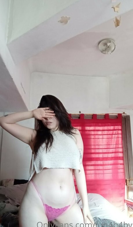 lun4b4by beautiful pornstar image