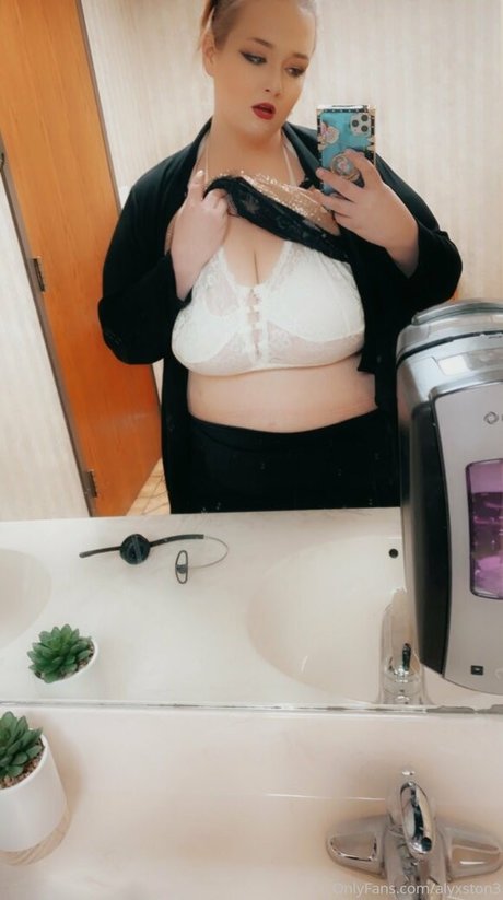 alyxston3 naked pornstar photo