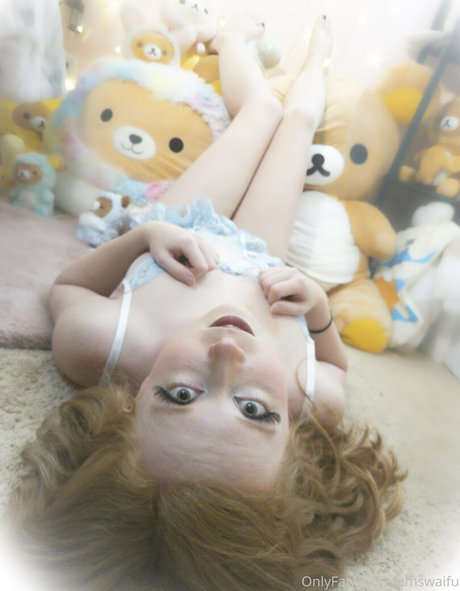 emswaifu pornographic model images