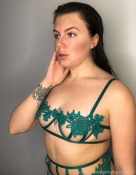 geminigoddess01 pornstar nudes photo