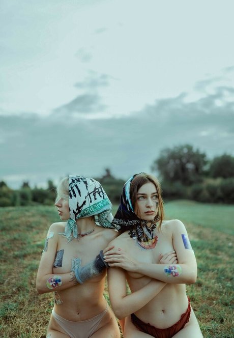 Olia Malyuchenko star naked img