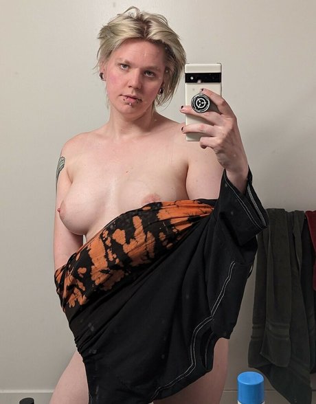 outdoor onlyfans sex photo