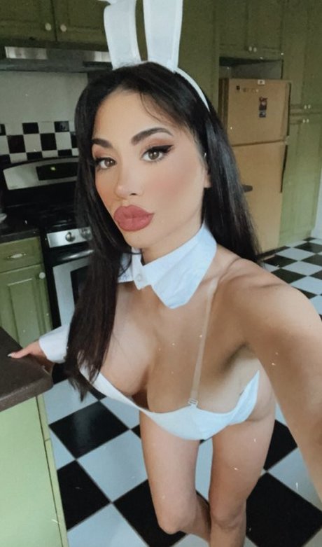 itsclaraduh model pretty image