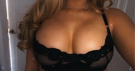 Wett Wag xxx model archive