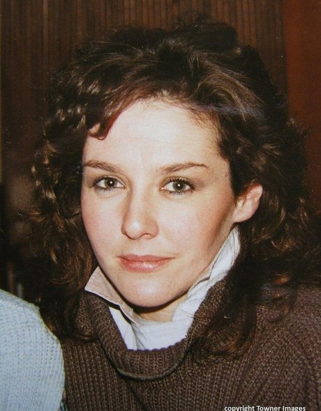 Amanda Burton erotic model picture