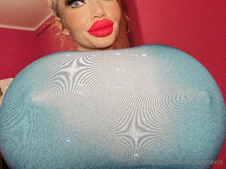 loralatexis pornstar galleries