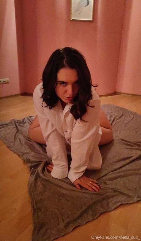 bella sun_ adult actress pictures