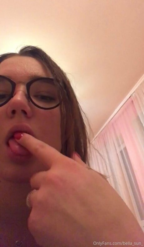 bella sun_ high quality star img