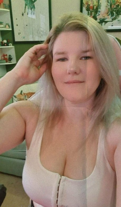 ofcfoxxy top actress img