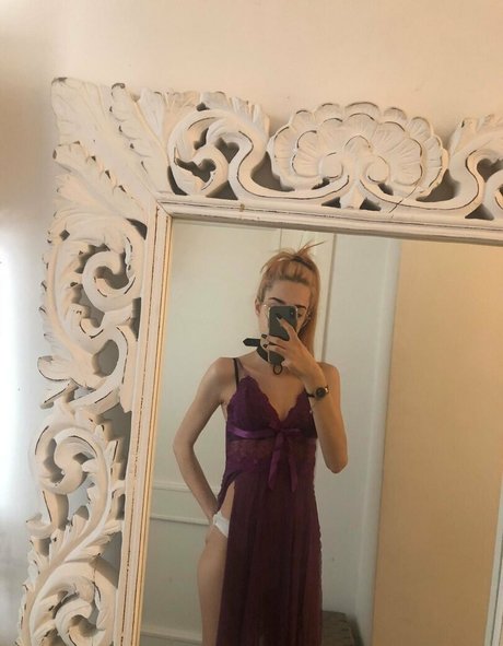 kvry22 porn star pic