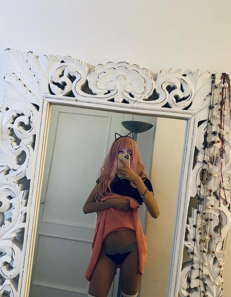 kvry22 sexy pornstar pic