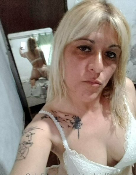 virtualgirlfriend33 exclusive model images