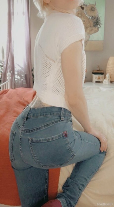 toadlips87 sexy pornstar photo