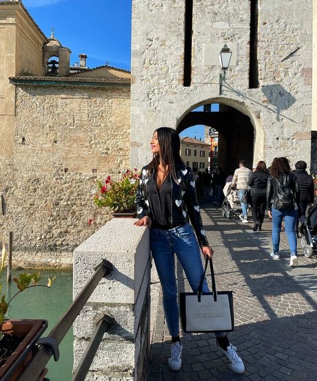 Valentina Venturi star top galleries