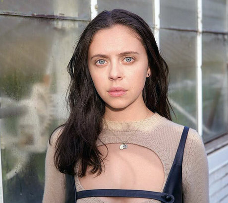 Bel Powley model porn pictures