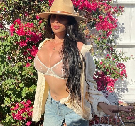 Jordan Taverner adult actress picture