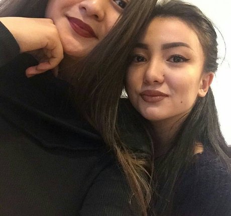 Asa Lochka model adult img