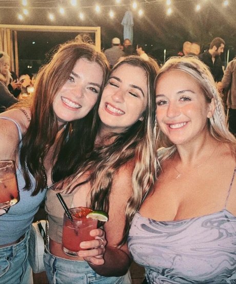 Holly Youpa xxx star pics