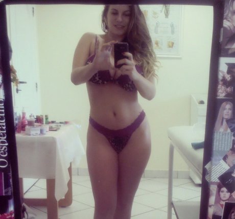 Ju Luz nice pornstar images