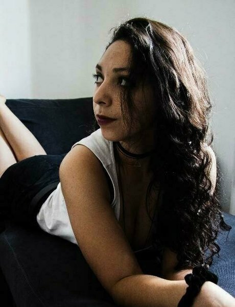 kitsunemimigirl model naked gallery