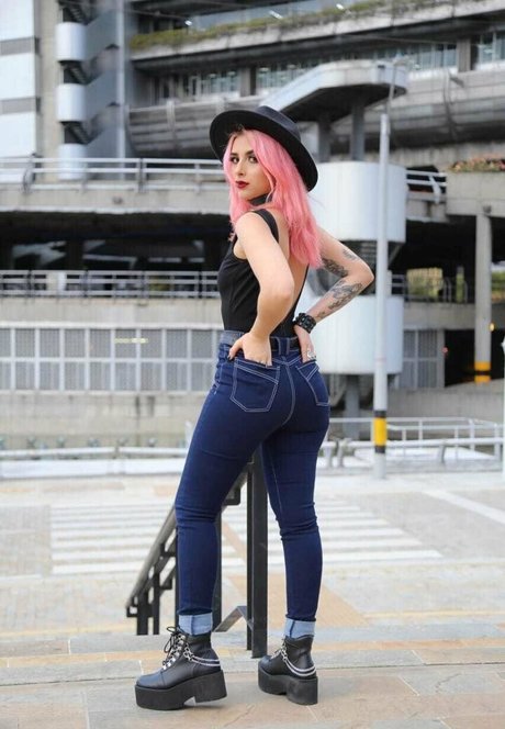 evablack69 erotic model photo