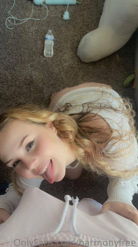 harmonyfree erotic model galleries