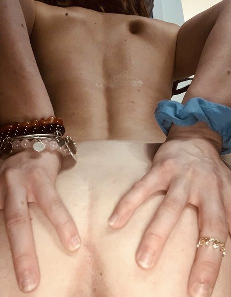 swallowpeaches star porn galleries