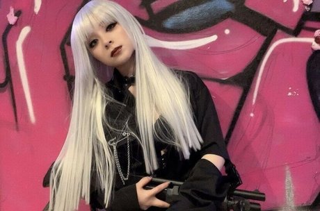 Mizuhashi Mai nude model photo