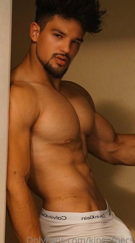 kingofpecs pornstar naked img