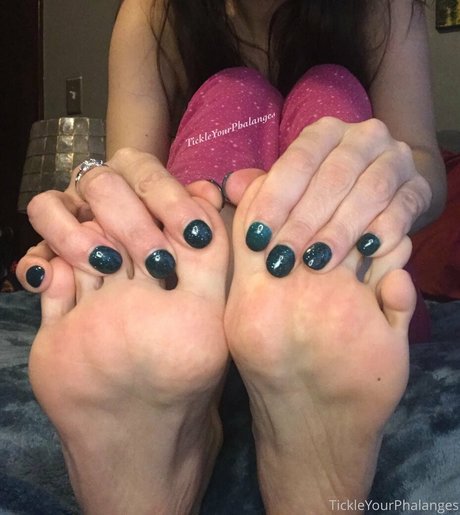 goddess tickle xxx star archive