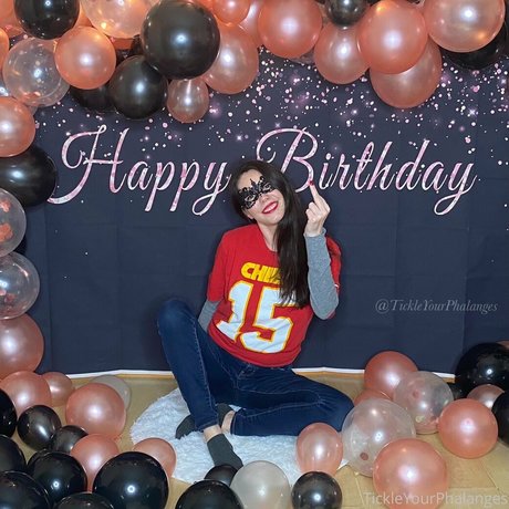 goddess tickle Profile pic