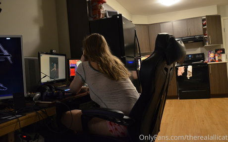 therealallicat sex pornstar pictures