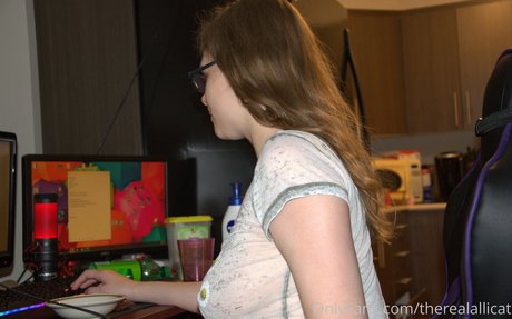 therealallicat star nudes galleries